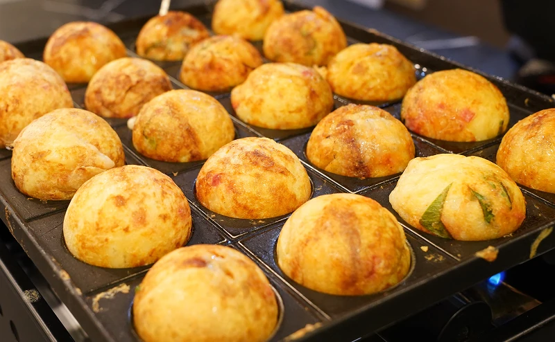 Takoyaki cooking experience in Osaka